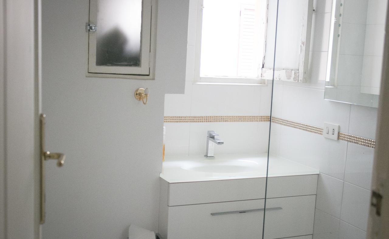 Apartment Cernaia Rom